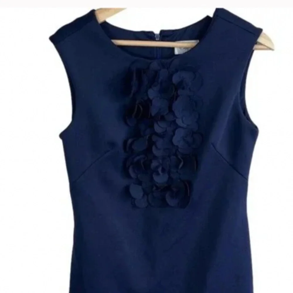 Eliza j - Picture 2 of 6